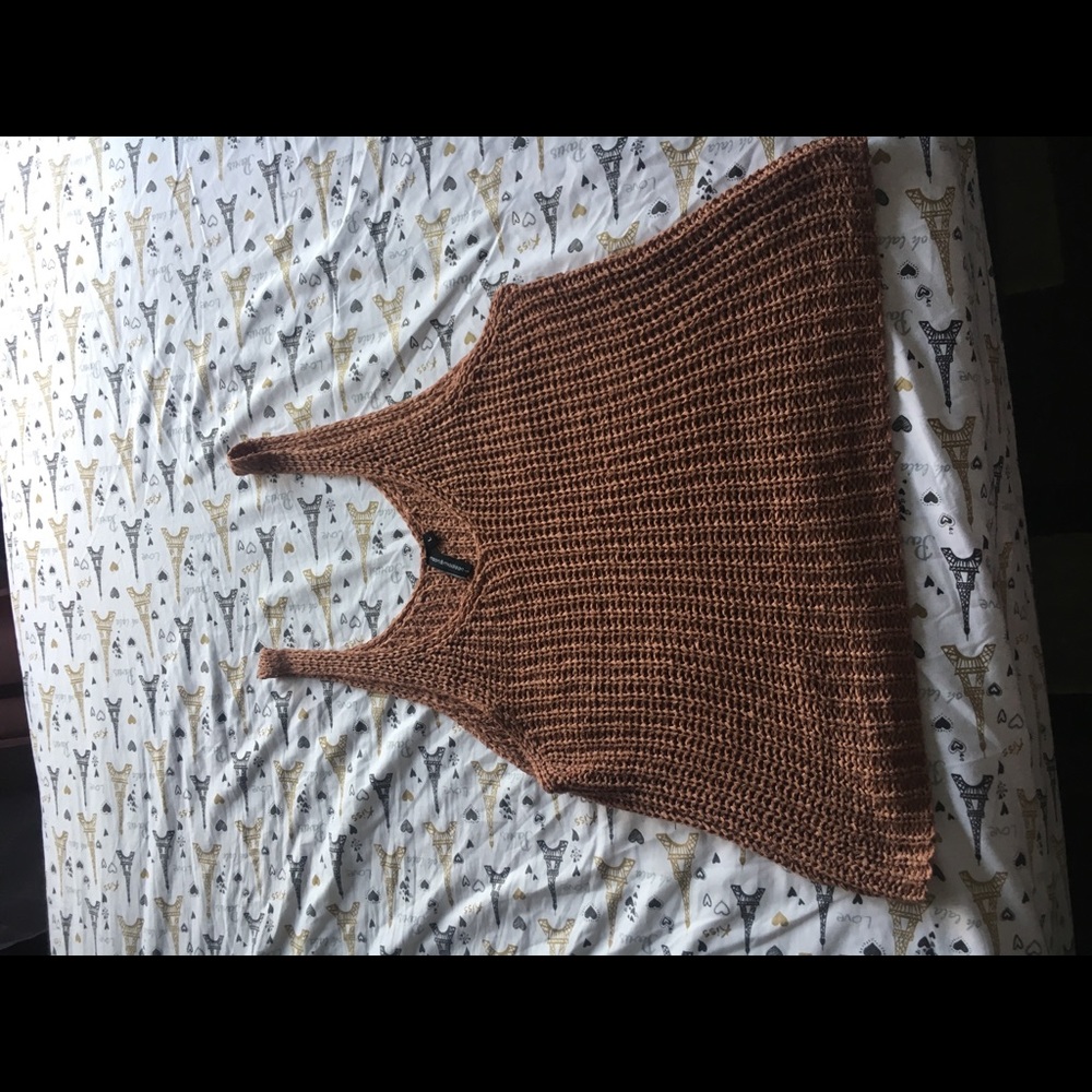 brown knitted crop top